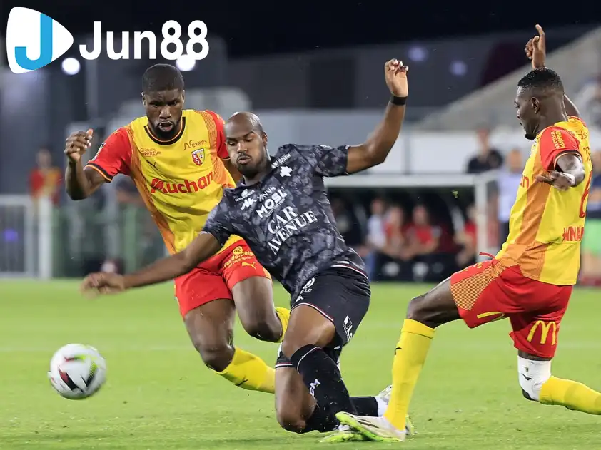 Metz đang chìm trong khủng hoảng (Ảnh: Ligue 1)